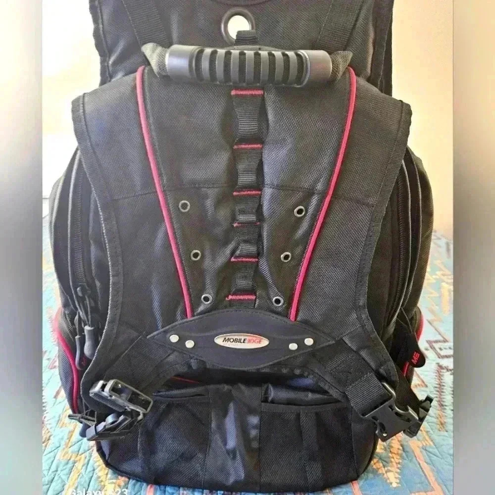 Mobile Edge laptop/tablet backpack - Picture 5 of 5